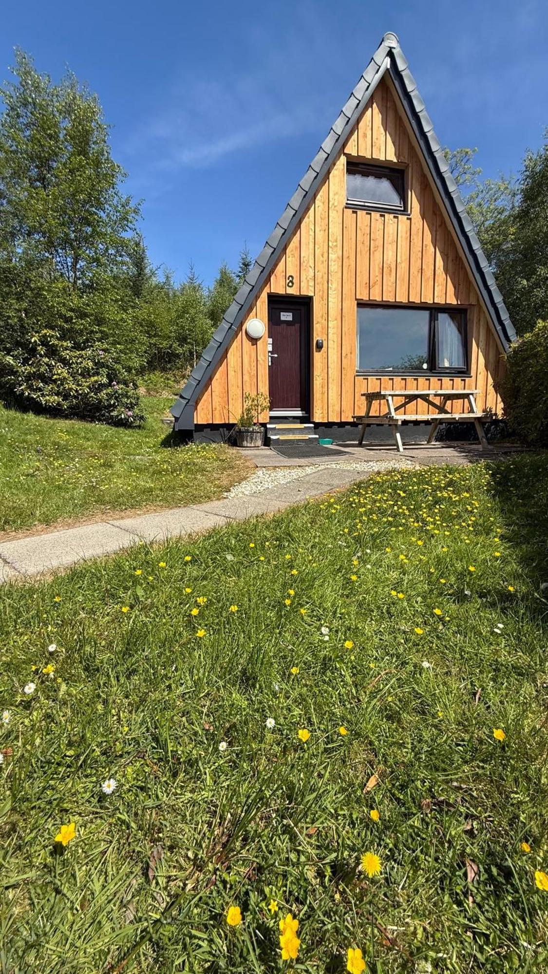 Chalet 1 Bedroom With Mountain & Loch Views - Quiet Location Between Glencoe & Ben Nevis Onich