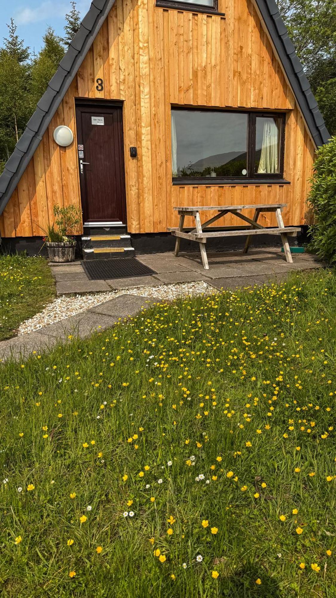 1 Bedroom With Mountain & Loch Views - Quiet Location Between Glencoe & Ben Nevis